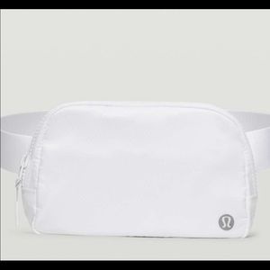 Lululemon cross body everyday belt bag